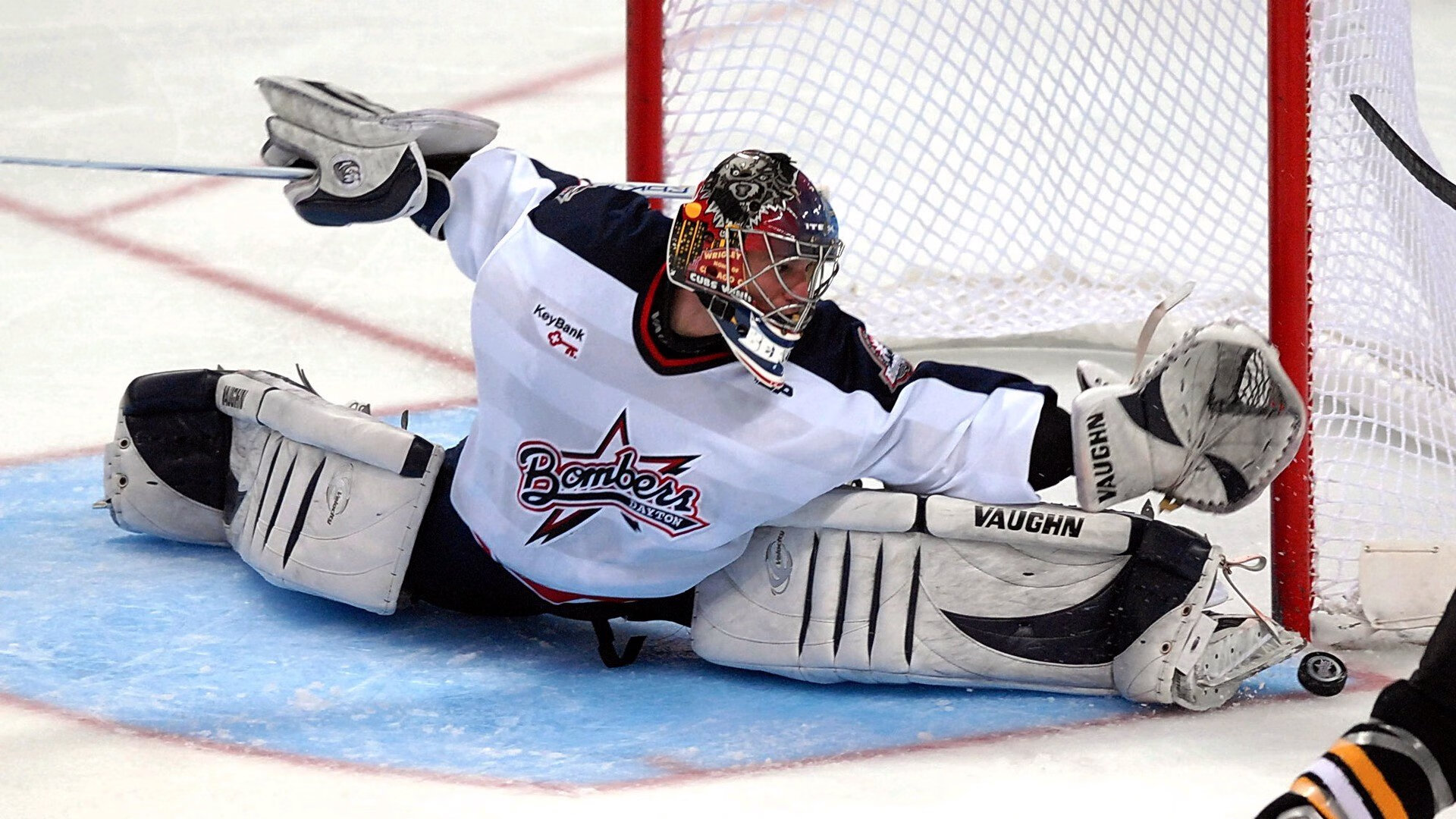 哈兰德双响创历史,曼城主场轻取伯恩茅斯,哈兰德穿曼城球衣